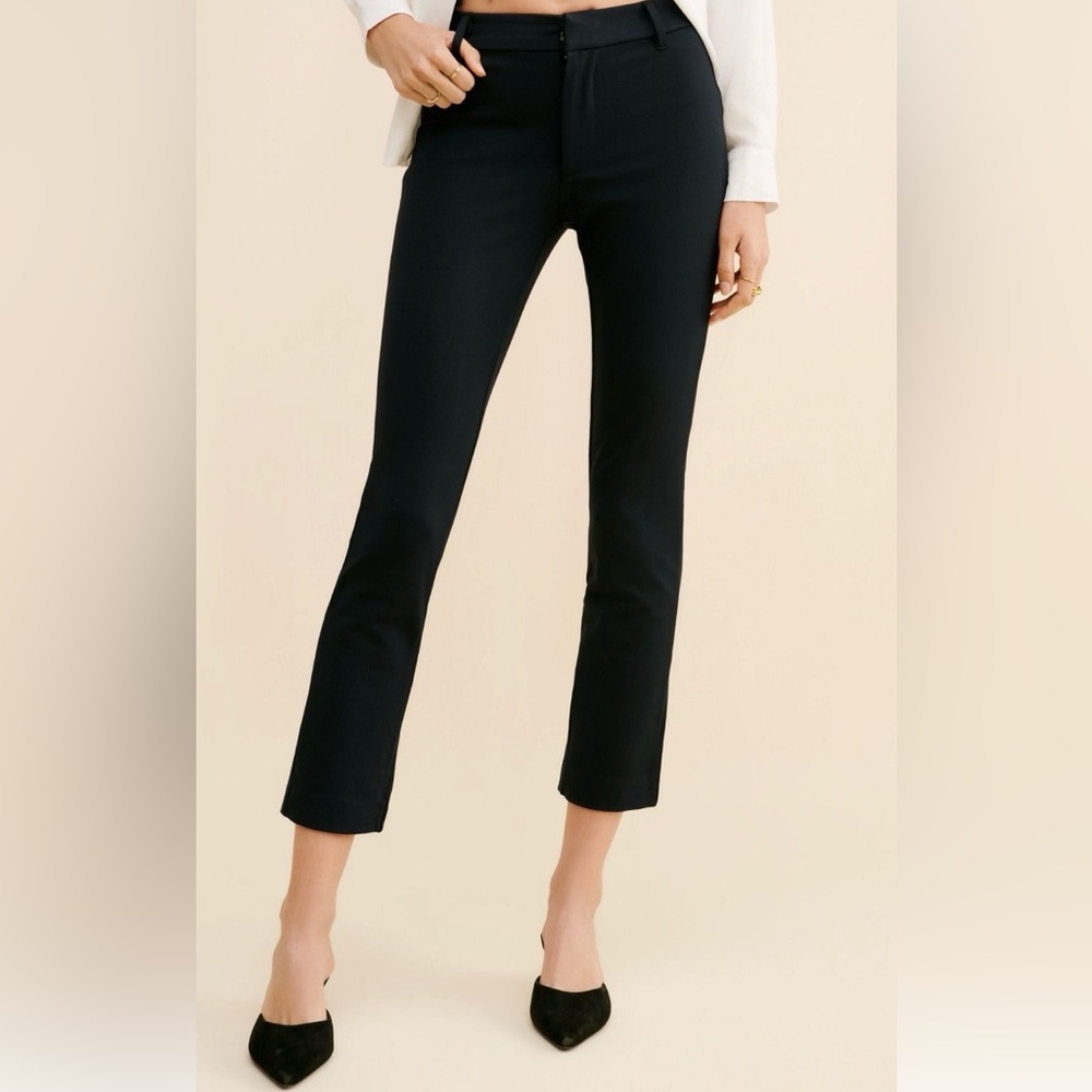 CAPRI PANTS ARE TRENDING Free People Black Ankle Cropped Pants Size 0